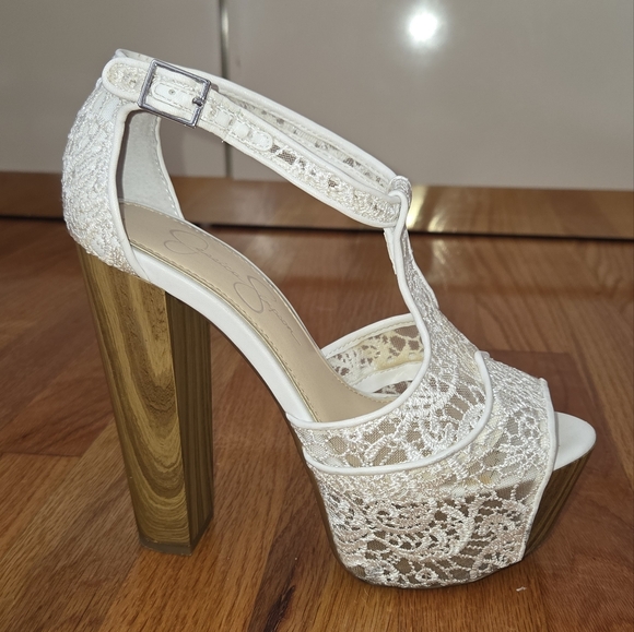 Jessica Simpson White Lace Platforms - Picture 9 of 14